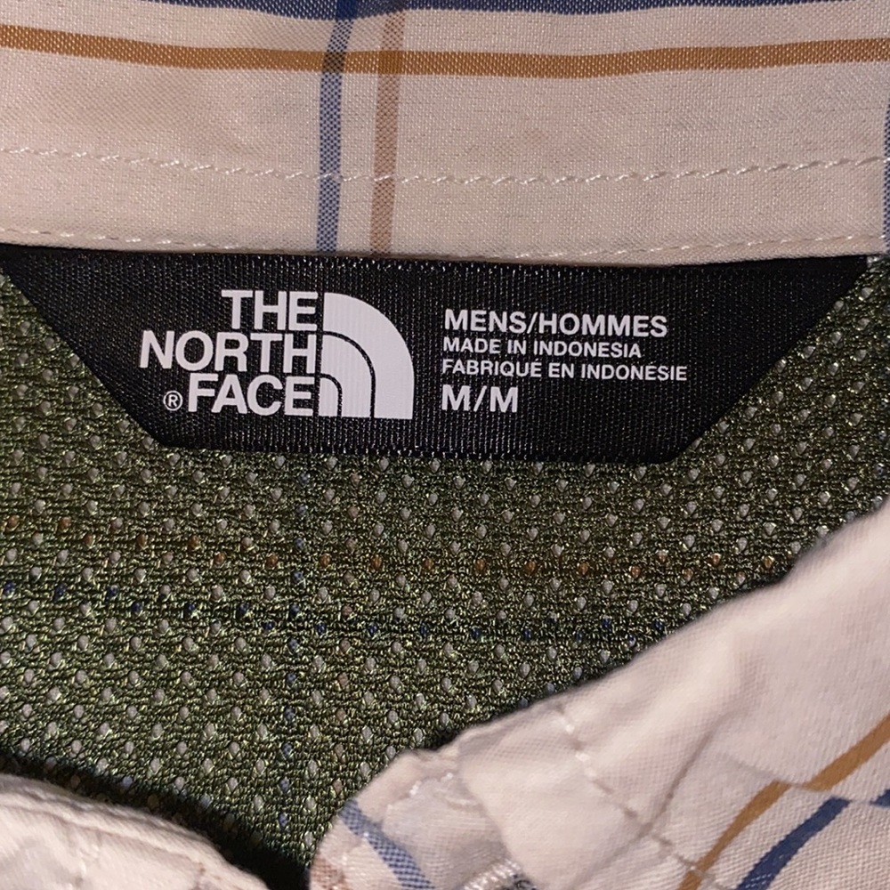 The North Face men’s cream and tan long sleeve button down hiking shirt size M - Picture 2 of 8